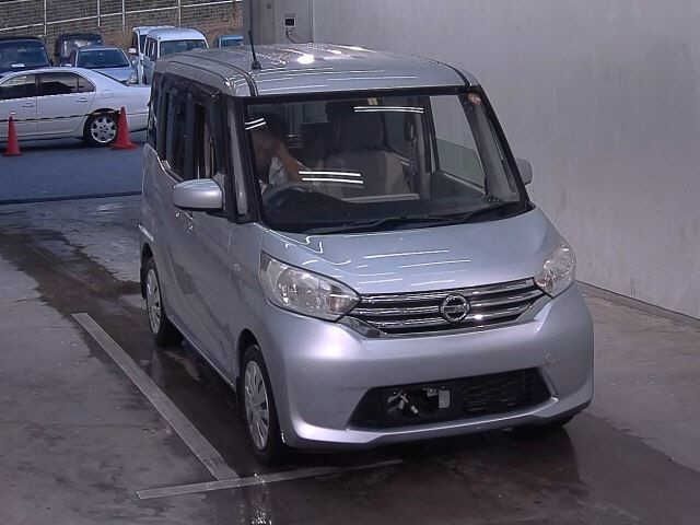 1574 Nissan Dayz roox B21A 2014 г. (JU Okinawa)